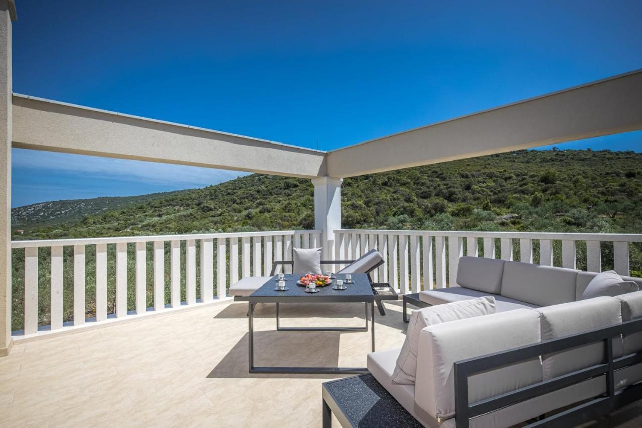 Villa Hileja Marina Exterior photo